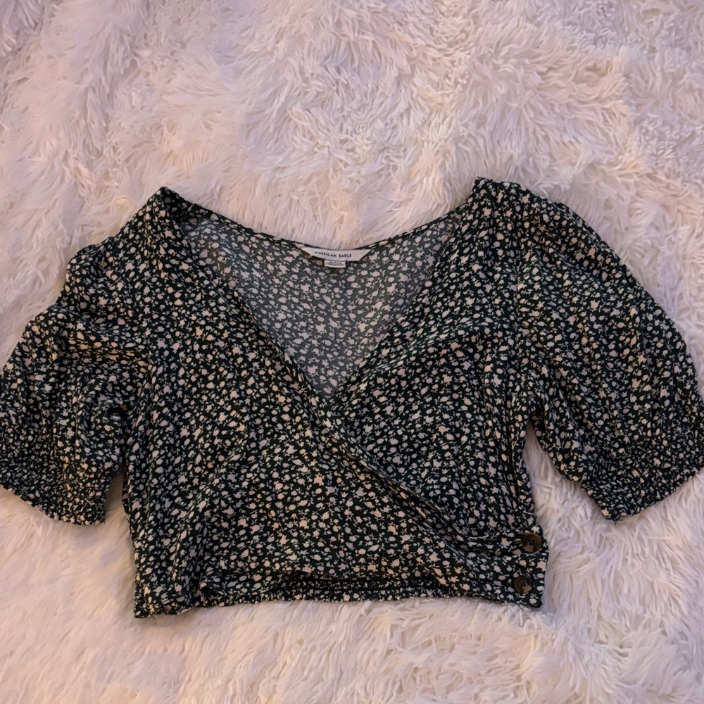 American Eagle Outfitters Floral Wrap Crop Top - Black and White